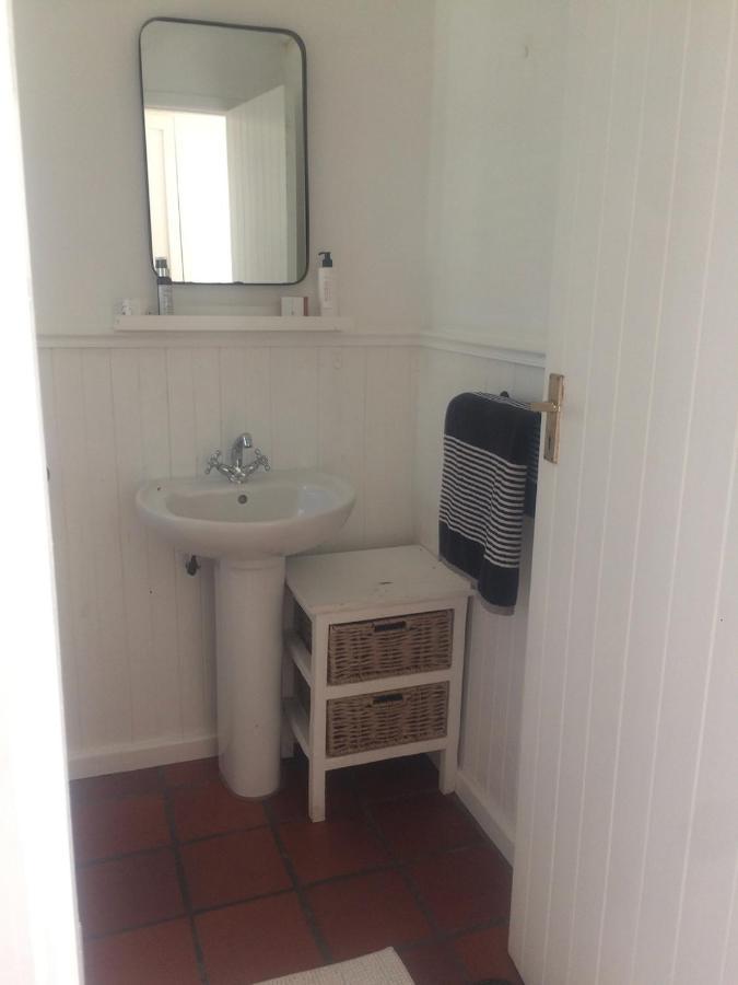 Rustic Beach House 300 Steps From The Ocean Cape Town Bagian luar foto