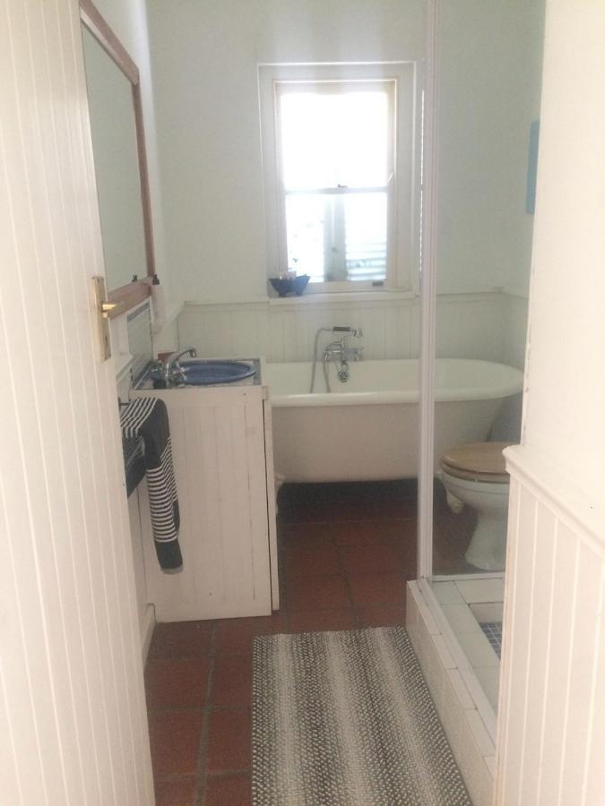 Rustic Beach House 300 Steps From The Ocean Cape Town Bagian luar foto