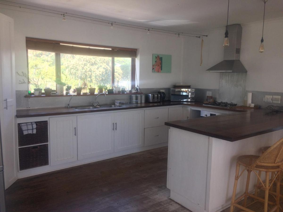 Rustic Beach House 300 Steps From The Ocean Cape Town Bagian luar foto